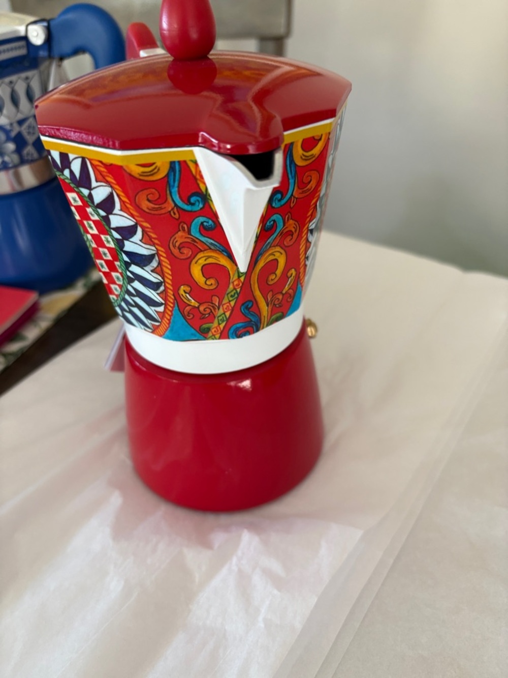 Brandani Italian Style Espresso/coffee/Moka Pot 6 Cup Red Carriage Design - Picture 6 of 9